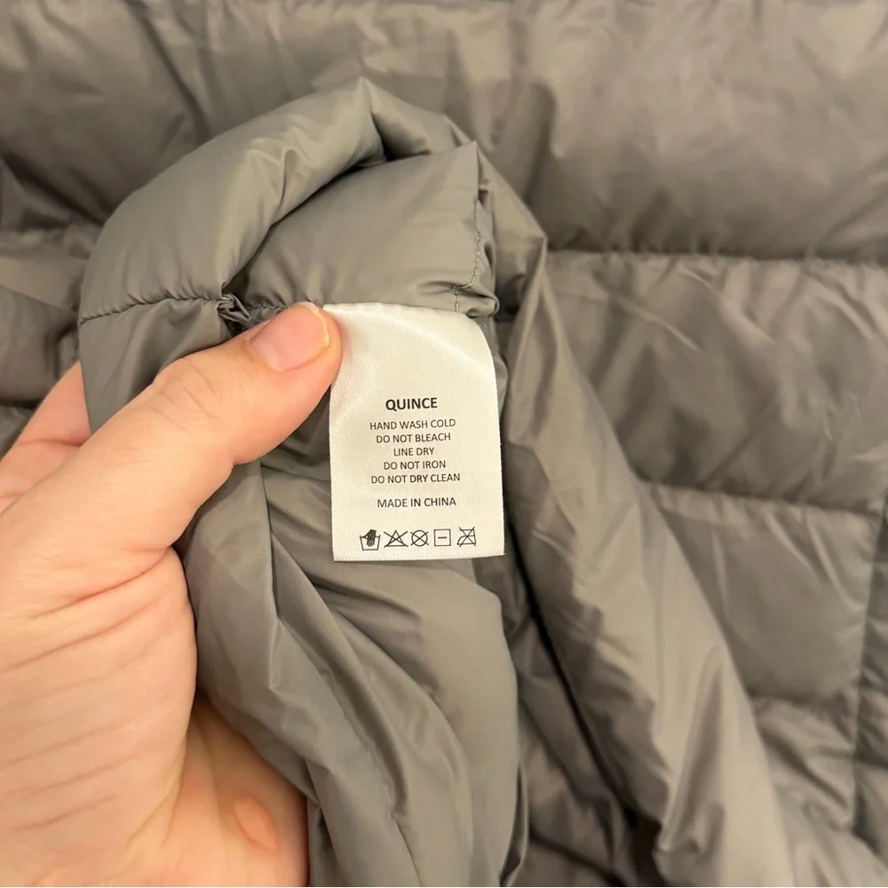 Quince Women's Lightweight Down Packable Jacket Grey Size Medium - Picture 7 of 7